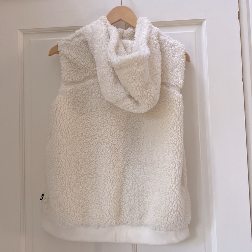 🩶5/$30 ZYIA Active Cream Fleece Teddy Sherpa Hooded Vest w/ Pockets Size Medium - Picture 5 of 8